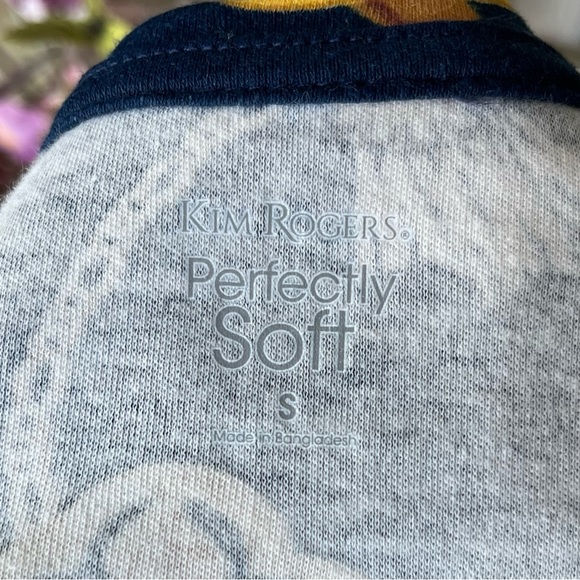 •Kim Rogers• NWT Perfectly Soft Long Sleeved Top - Size Small - Picture 2 of 8